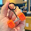 Serie Creativa de Deportes y Fitness Llavero de Mancuerna con Barra de Metal Pequeño Regalo de Entrenamiento Deportivo para Niños y Niñas Colgante para Mochila