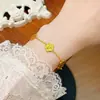 Nuevo Modelo de la Tienda Dorada: Pulsera Deslumbrante de Escamas de Dragón con Cinco Flores y Hielo Triturado con Pequeño Diseño de Flor de Durazno, Oro de Imitación, Pulsera de Lujo Ligero