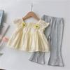 Camiseta de Muñeca para Niña Coreana Moda Suelta Bebé Elegante Top de Manga Corta para Niños con Estampado de Flores Amarillas