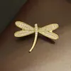 Broche Completo de Libélula Lindo Japonés para Mujer de Gama Alta Exquisito Pin Anti-luz Tarjeta de Pasador para Cuello Accesorios para Cardigan Traje