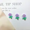 Decorações de unhas florais de cor sólida, com tema de primavera e versáteis, apresentando designs delicados e tridimensionais de folhas e flores, adequadas para esmalte, capas de celular e artesanato em resina.