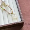 Collar de Pareja Colgante de Cerradura Ruyi de Calcedonia Blanca Natural Ágata Cerradura de Seguridad Colgante de Jade para Hombres Mujeres Niños para Garantizar la Seguridad