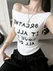 5131 # Estilo Verão Novo Estilo Puro Desejo Manga Curta com Estampa de Letras Ombro Único para Mulheres Slim Fit Top Completo com Bojos