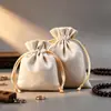 Bolsas de terciopelo con cordón personalizadas, Bolsas de terciopelo a prueba de polvo para almacenamiento de regalos de joyería, Bolsas pequeñas de terciopelo con cordón