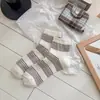 Meias Série Azul Cinza Primavera/Verão 2026 Estilo Coreano Florais Pequenos Ins Respiráveis Absorventes de Suor Meias Curtas para Mulheres Versátil Estilo Universitário
