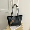 Bolsa tote de grande capacidade para nicho transfronteiriço de alto valor, nova moda outono 2026, bolsa de ombro tote para trabalho e deslocamento