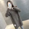 Suéter feminino de comprimento médio que cobre os quadris, coleção outono e inverno 2026, espessado, adequado para mulheres petite, vestido estiloso de base para usar com um casaco
