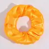 Scrunchies de Cetim Mais Vendidos Transfronteiriços em 70 Cores Sólidas, Elásticos de Cabelo de Alta Elasticidade para Mulheres, Acessórios de Cabelo Atacado