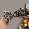 Pinza para el Cabello con Tela Estampado Animal, Alta Calidad, No Daña el Cabello, Accesorio Versátil para el Cabello para Mujeres
