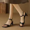 Punta abierta tacón de tamaño 2024 tacón grueso 43 sandalias para mujer tamaño zapatos profesionales comercio exterior 32 sandalias nuevas negras
