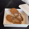 Zapatos Mary Jane planos de tacón bajo retro para mujer, nuevos zapatos de mujer para el verano 2026, zapatos de un solo color con correa poco profunda, estampado de leopardo ligero
