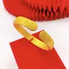 Pulsera abierta de cobre chapado en oro, tallada a mano con doble pez y loto, estilo chino, con nube auspiciosa y flor de riqueza, venta al por mayor