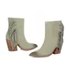 Botas femininas AliExpress 2026 franjas salto alto 40-43 tamanho grande bico fino camurça salto grosso cano curto moda