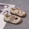 Sandalias Cerradas para Niñas 2026 Verano Nuevo Estilo Zapatos Casuales Transpirables de Suela Suave para Niños Mayores Zapatos Deportivos Antideslizantes Modernos