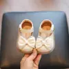 Zapatos Nuevos de Princesa para Bebé de Primavera y Otoño Zapatos para Niños Pequeños Zapatos de Cuero Suave para Niños Zapatos para Niñas con Lazo
