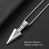 Collar de acero de titanio estilo hip-hop Collar de personalidad retro Joker Accesorios de celebridad de internet Cadena para suéter Collar de lanza triangular para mujer Venta al por mayor