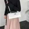 Bolsa Transversal para Mulheres 2026 Novo Modelo High-End Retrô Cor Sólida Pequena Quadrada Versátil Ombro Transversal Pequena Quadrada