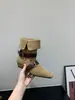 Botas de Camurça de Salto Grosso Bicolor Meia-Canela para Mulheres, Botas Finas de Bico Quadrado Outono/Inverno 2026, Botas de Cano Curto para Combinar com Saias, Botas Western