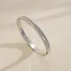 Pulsera de Acero Inoxidable con Circonita Cúbica Corazón Círculo Geométrico Estilo Metal Europeo Americano Pulsera Sencilla con Sensación de Alta Gama Joyería de Mano para Mujeres
