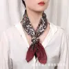Bufanda Cuadrada Estampada Nueva de 70 cm para Adultos Mayores y Personas Mayores Bufanda Decorativa Diaria para el Cuello Bufanda Cuadrada de Algodón Cómoda para Mujer
