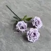 Las Flores Artificiales del Jardín de Monet Están Arregladas y Decoradas con Flores Artificiales Azules y Moradas. Tienda de Celebridades de Internet Foto Puerta Ventana Arte Floral