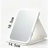 Espelho de maquiagem dobrável branco simples com luzes, USB de alta capacidade, bateria de longa duração, fonte de luz de três níveis, fornecimento para presente