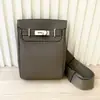 Bolsa de Peito de Couro de Vaca de Camada Única Nova Togo Transfronteiriça Mochila de Grande Capacidade de Ombro Único Unissex Versátil Bolsa da Moda