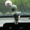 Adornos para coche de celebridad de internet al por mayor accesorios para el interior del coche muñeco de pareja besándose lindo adornos de decoración para coche eléctrico mujeres