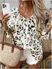 Ropa de Mujer Transfronteriza Europea y Americana Primavera y Verano 2024 Elegantes Tops de Oficina Camisa Khaki con Estampado de Leopardo Cuello V Amplio Fruncido Manga Tres Cuartos
