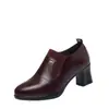 Zapatos de cuero de tacón medio para mujer estilo británico, nuevo modelo otoño 2026, cuero suave, cómodos, antideslizantes, resistentes al desgaste, zapatos que aumentan la altura para madres