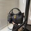 Bolso de Cubo Portátil Nicho Estilo Coreano para Mujer 2025 Nueva Moda Versátil Bolso de Hombro Simple Casual Bandolera