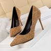 825-6 precio especial para zapatos sueltos (Este está agotado sin reposición)