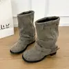 Fivela de cinto plissada 2026 botas de outono femininas de cano médio moda Rademei calças versáteis estilo retrô novo estilo