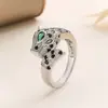 Colección de Anillos de Latón Plateado con Circonita de Moda Más Vendidos, Anillos de Plata de Lujo Ligero Transfronterizos, Versátiles para el Uso Diario