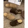 Nuevas Chanclas Birkenstock de Suela Gruesa para Mujer Otoño 2026 con Ante de Vaca, Aumento Interno de Altura, Punta Cerrada, Slip-On y Hebilla de Correa, Estilo Casual