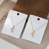 Cadena Clavicular Elegante para Mujer con Baño de Oro Real y Circonia Microincrustada, Collar de Uña Cruzada con Diseño de Nicho, Exquisita Cadena para Suéter