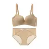 JY8825 Lencería Suave Sin Costuras Sencilla Versátil Sexy Busto Pequeño Push-Up Soporte Lateral Adelgazante Cómodo Sujetador sin Aros