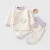 Conjunto de dos piezas cálido de tres capas, sin huesos, grado A, para recién nacidos y niños pequeños - un atuendo elegante, lindo y cómodo para mantener abrigado a tu bebé