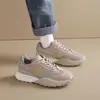 Sapatos Femininos 2025 Nova Coleção Primavera e Outono Leves Solado Macio Confortáveis para Corrida Solado Grosso Sapatos do Pai Versáteis para Viagem