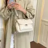 Bolsa de Ombro Dupla Padrão Diamante Estilo Chanel Pequena Feminina 2026 Nova Mochila de Viagem Grande Capacidade Portátil Mochila Escolar para Estudantes