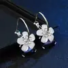 2026 Novos Brincos Elegantes de Cristal Azul Moda Coreana Design Longo Brincos Tendência de Influenciador para Mulheres Venda por Atacado