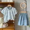 Conjunto de Verão Infantil de Manga Curta, Estilo Leve, Shorts Casuais da Moda para Meninos, Camiseta Estilosa para Crianças de Tamanho Médio e Grande, Roupa de Secagem Rápida