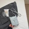 Bolsa para Teléfono Móvil Bolso Cruzado para Mujer 2025 Nuevo Estilo Bolsa Pequeña Vertical para Caminar Moda Simple Elegante Bolso de Hombro Pequeño