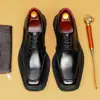 Zapatos casuales de cuero estilo británico, para hombre, hechos de piel de vaca genuina, adecuados para uso formal y de negocios, con suela gruesa para mayor altura, aspecto vintage y desgastado, y puntera cuadrada, diseñados para hombres profesionales.