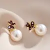 Frescos y Sencillos, Dulces y Versátiles, Aretes de Clip Mariposa con Goteo de Aceite y Perlas, Pendientes de Diseño Elegante y Lindo