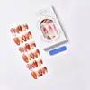 30 Piezas de Hoja de Arce Transfronteriza Nuevo Otoño e Invierno Almendra Uñas Portátiles de Gama Alta Estampado de Leopardo Punto Artificial Diamante Uñas de Manicura en Stock