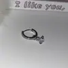 Uña de Hueso de Oreja Saturno Super Flash Acero de Titanio Médico Caracol de Oreja Pendientes Libres para Dormir Hebilla de Oreja Nueva para Mujer Japonesa y Coreana Todo Fósforo