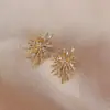 Pendientes de Lujo Ligero de Nicho con Exquisito Toque de Alta Gama, Pendientes de Tuerca de Fuegos Artificiales de Circonita de Plata de Ley 925 al por Mayor, Pendientes de Aleación para Mujer Transfronterizos