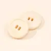 Nuevos Botones de Resina en Stock Venta al por Mayor Botones Redondos de Dos Agujeros con Letras Accesorios para Traje Cardigan Chaqueta Suéter Abrigo Botones