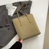 Bolsas da Moda Deste Ano 2026 Novo Estilo de Verão Bolsas de Ombro de Nicho Versáteis Estilosas Bolsas Transversais Tipo Balde